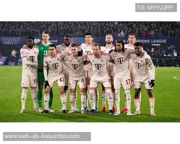 法尔克透露拜仁关注费耶诺德右后卫雷德或成博伊替代人选